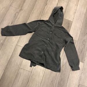 Girl size M medium light Jacket in good used condition